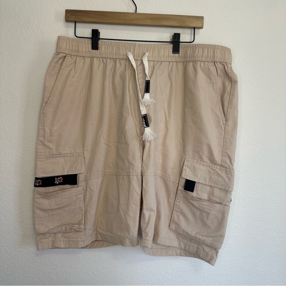 Men’s Tan Cargo Shorts – Size 6XL - Picture 1 of 7